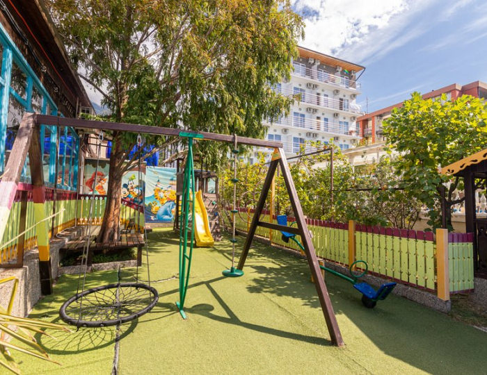 Детская площадка и беседка - Отель Alex Resort & Spa Hotel / Алекс Резорт & Спа